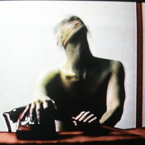 少一女乱一交一精一品
