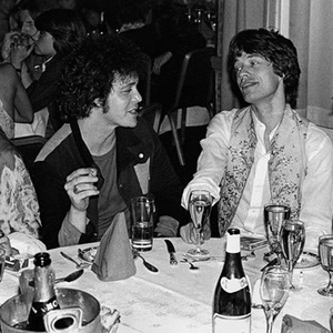 老头插女人的逼
