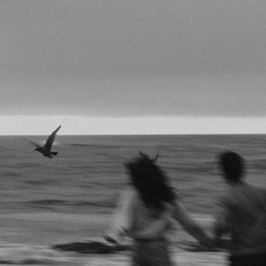 偷拍大白天夫妻性对白
