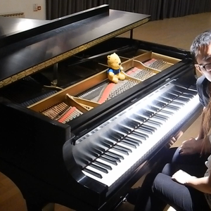 欧美大屌操骚逼
